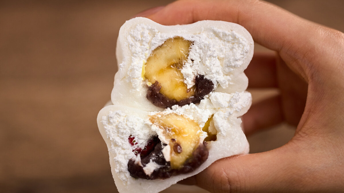 マニア厳選！今すぐお取り寄せできる人気スイーツ手土産4選｜期間限定のフルーツ大福から、濃厚チョコサンドまで【おすすめお菓子】